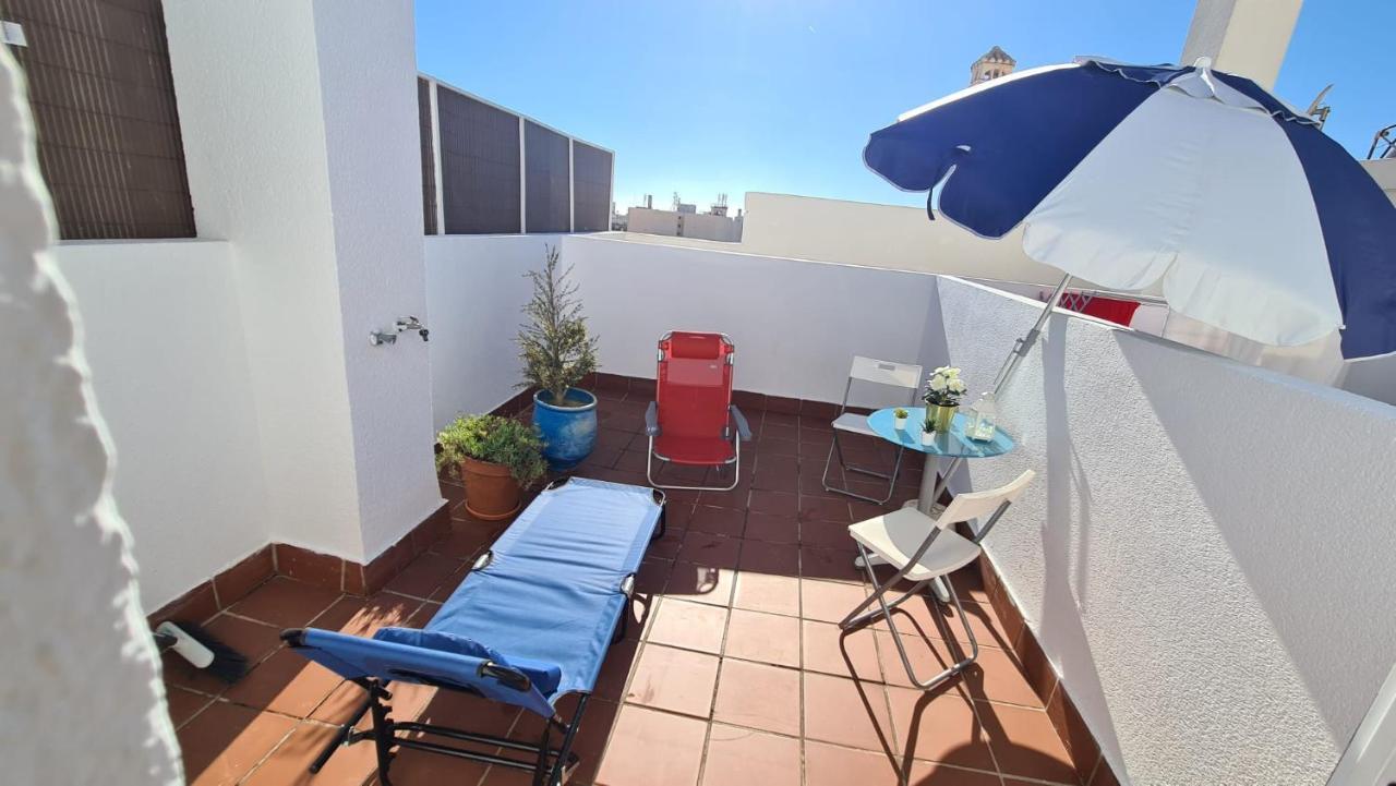 Апартаменты Penthouse With Solarium In The Center Of Malaga-Atico Con Solarium En El Centro De Малага Экстерьер фото